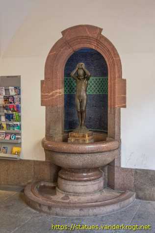 Leipzig /  Badender Knabe