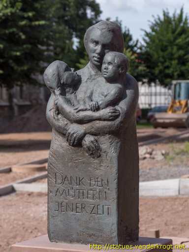 Niedersachswerfen /  Denkmal der deutschen Heimatvertriebenen