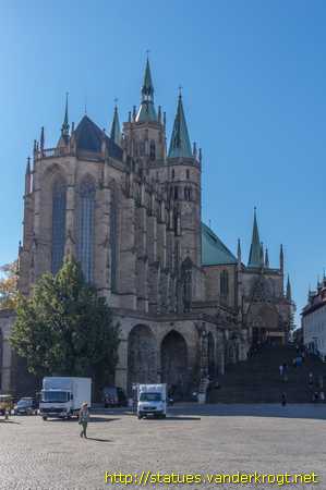Erfurt /  Heiligenstatuen an der Hohen Domkirche St. Marien