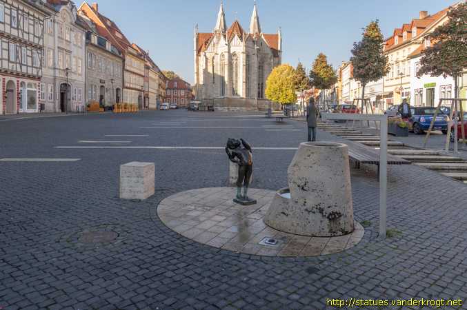 Mühlhausen /  Mädchen mit Taube