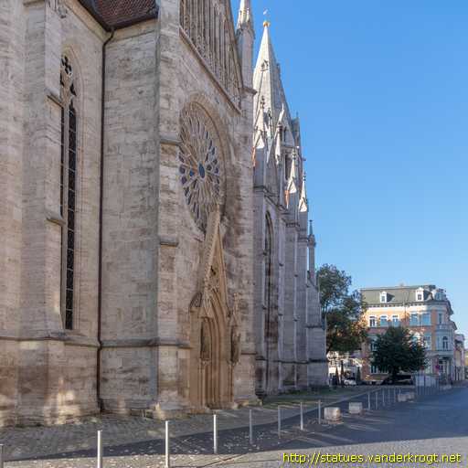 Mühlhausen /  Heiligenstatuen an der Divi Blasii Kirche