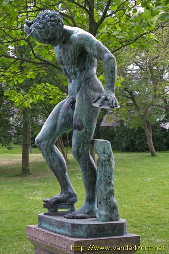 København /  Satyr med klangbækkener