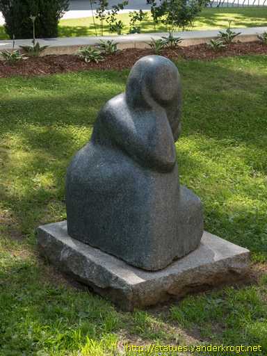 Tallinn /  Meremehe naine