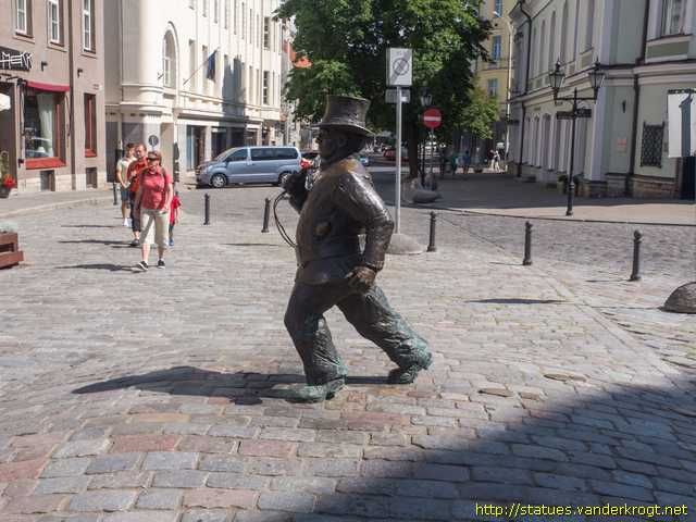 Tallinn /  Õnnelik korstnapühkija
