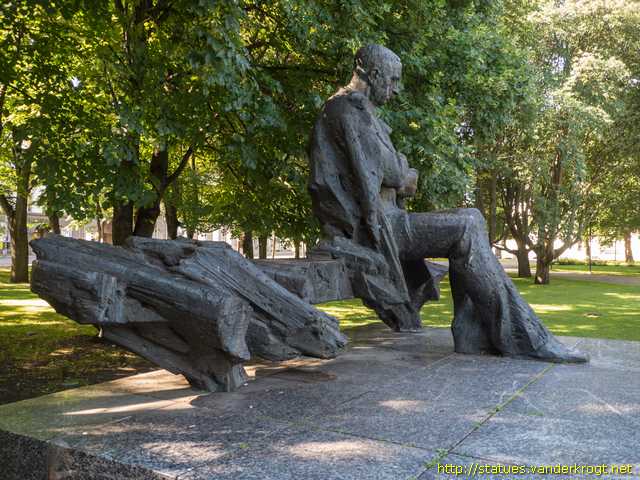 Tallinn /  Anton Hansen Tammsaare