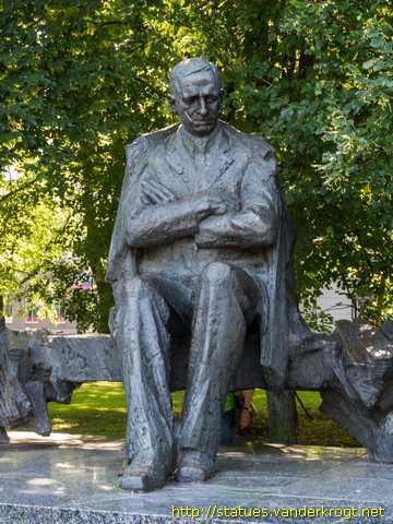 Tallinn /  Anton Hansen Tammsaare