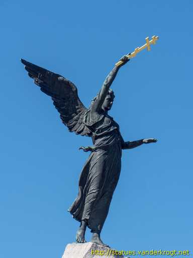 Tallinn /  Russalka monument