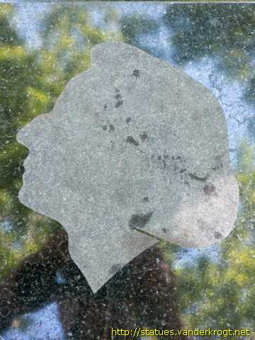 Tallinn /  Chopini Pink