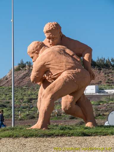 Ingenio /  Los Luchadores