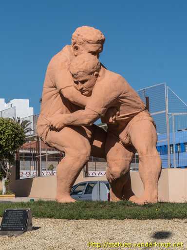 Ingenio /  Los Luchadores