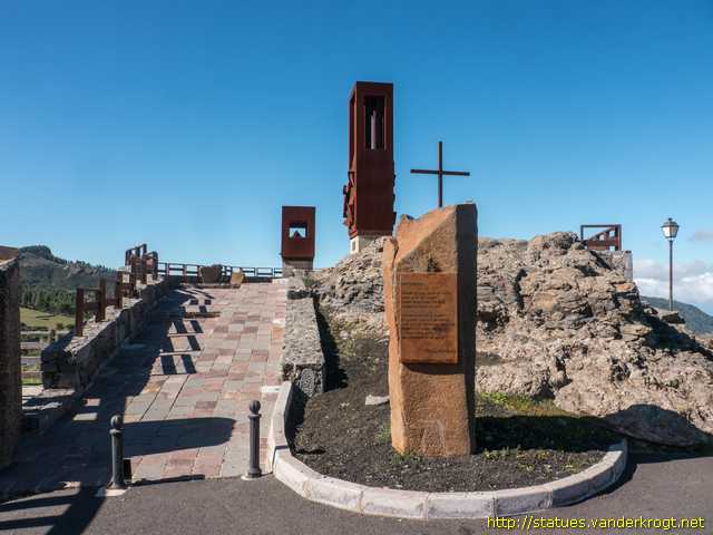 Artenara /  Monumento a los Trabajadores de Medio Ambiente y Conservación