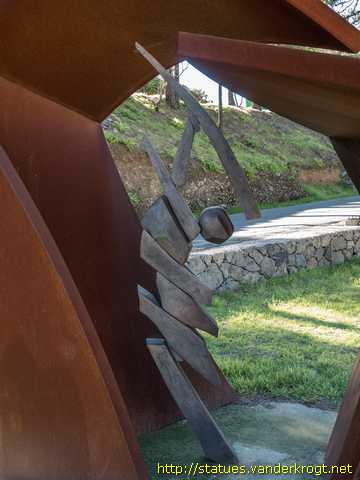 Artenara /  Monumento a los Piqueros