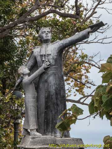 Arucas /  Monumento a La Salle