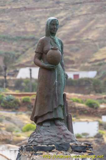 Betancuria /  Mujer Canaria