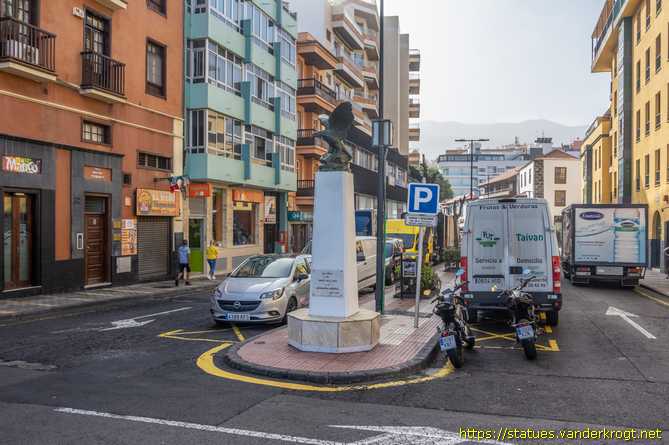 Puerto de la Cruz /  Monumento Aeronáutica España