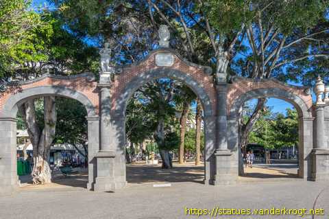 Santa Cruz de Tenerife /  La Primavera y el Verano