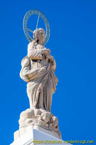 Santa Cruz de Tenerife /  Estatua Pureza de María