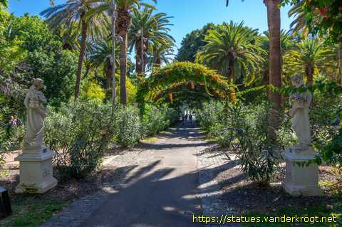 Santa Cruz de Tenerife /  Las Cuatro Estaciones