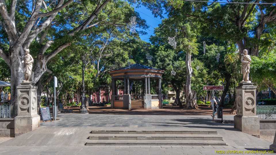 Santa Cruz de Tenerife /  La Primavera y el Verano
