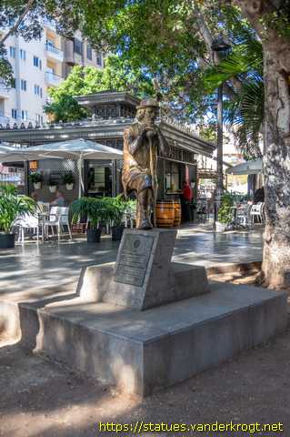 Santa Cruz de Tenerife /  Enrique González Bethencourt