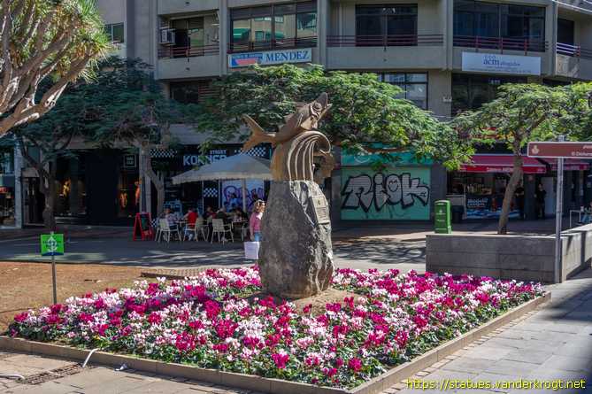 Santa Cruz de Tenerife /  Monumento al 'Chicharro'