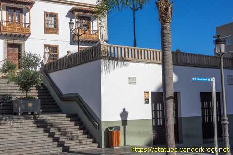 Icod de los Vinos /  Las Cuatro Estaciones