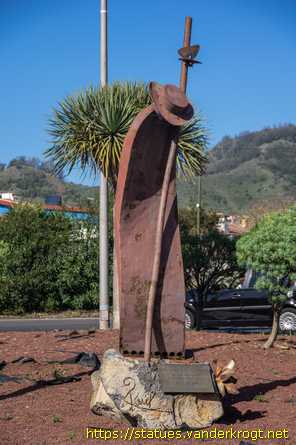 La Laguna, San Cristóbal de /  Monumento al Campesino