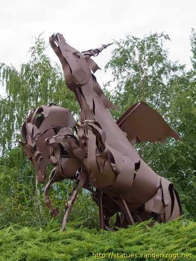 La Seu d'Urgell /  Cavalls a la rotonda