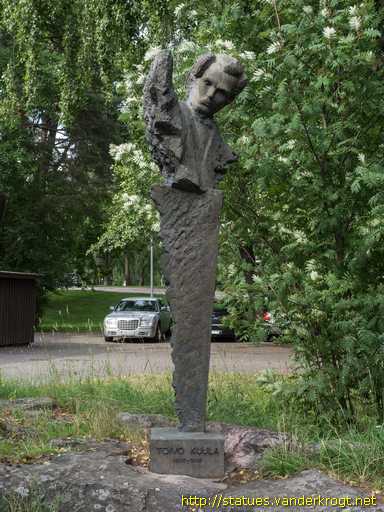 Helsinki /  Toivo Kuula