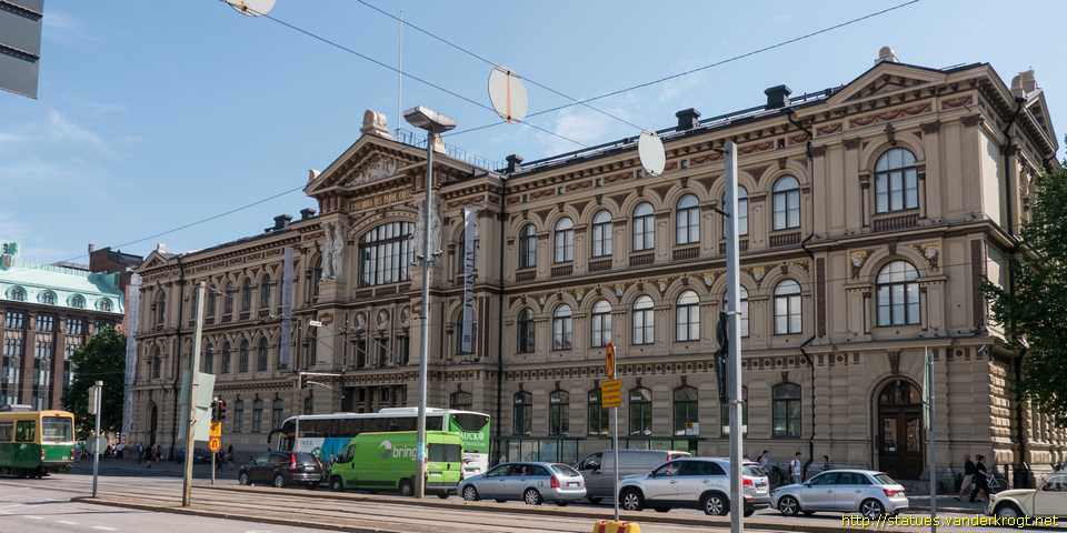 Helsinki /  Ateneumin julkisivuveistokset