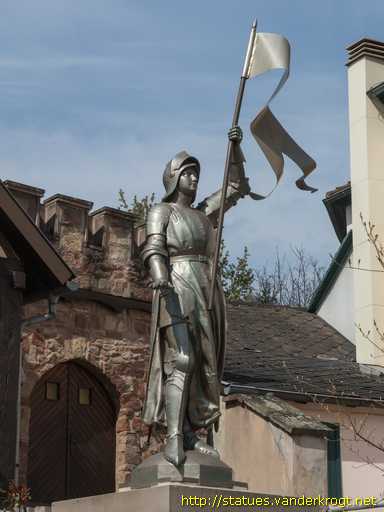 Odratzheim /  Jeanne d'Arc - Monument aux morts