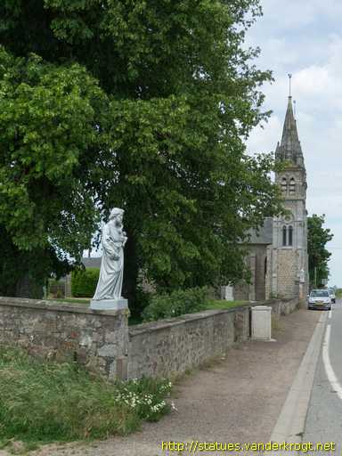 Le Reculey /  Statues à la chapelle N.D. du Bocage