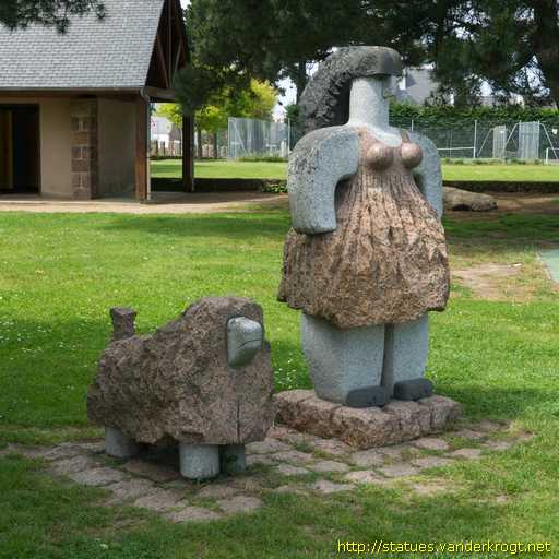 Ploumanac'h /  Madame et son chien