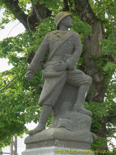 Ma&euml;l-Pestivien /  Monument aux morts de 1914-18