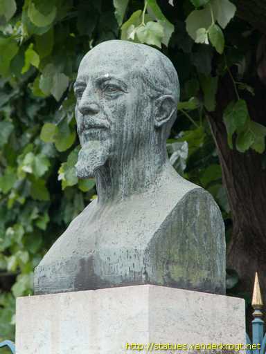 Charleville-Mézières /  Lucien Hubert