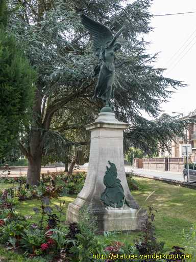 Pont-Audemer /  Monument Souvenir Français