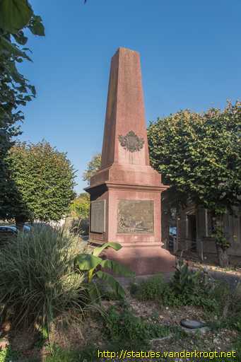 Crécy-la-Chapelle /  Monument aux Morts de 1870-71