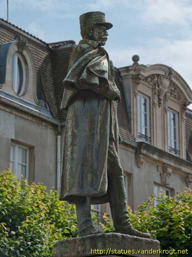 Verdun /  Maurice Sarrail