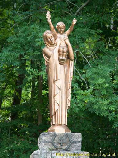 Vouxey /  La Vierge à l'enfant