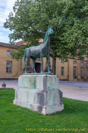Metz /  Le Cheval pur-sang <i>ou</i> Le Cheval de bronze