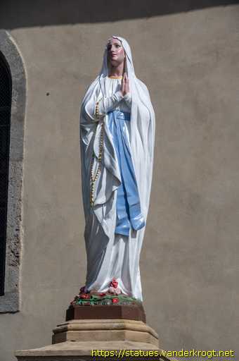Courcelles-Chaussy /  Monument aux Morts 1914-18