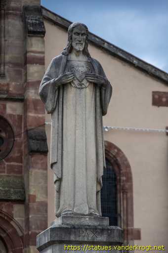 Stiring-Wendel /  Statue du Sacré-Cœur