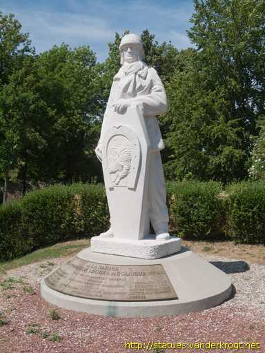 Le Quesnoy /  Monument de la 1ère Division légère mécanique