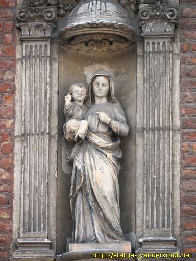 Hesdin /  La Vierge à l'enfant