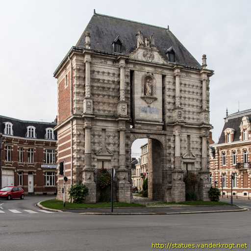Cambrai /  La Vierge à l'enfant