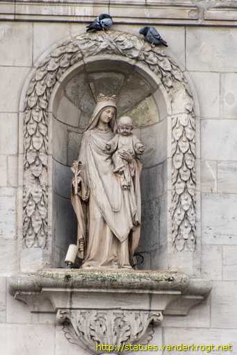 Cambrai /  La Vierge à l'enfant