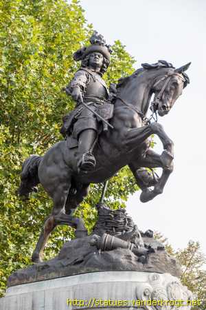 Denain /  Monument au Maréchal de Villars