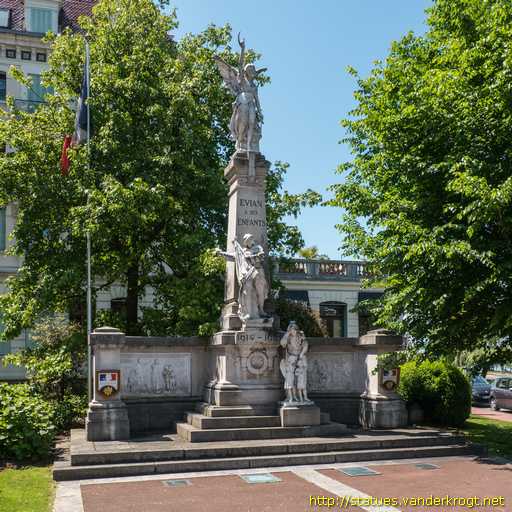 Évian-les-Bains /  Monument aux Morts