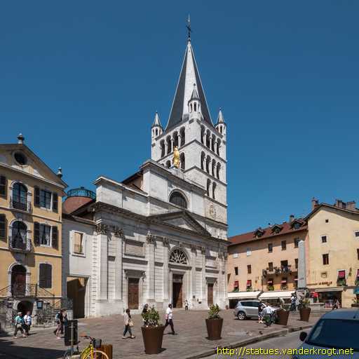 Annecy /  La Vierge