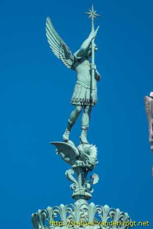 Lyon /  Saint Michel terrassant le dragon